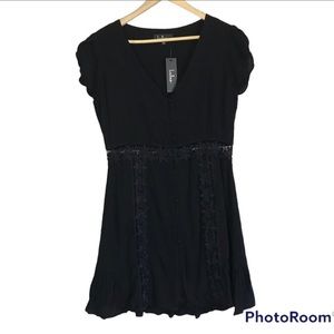NWT Lulu‘s Little Black Dress Lace Detail Floral Large
